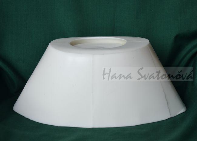 Miska oválná, velikost 13x22x10,5cm